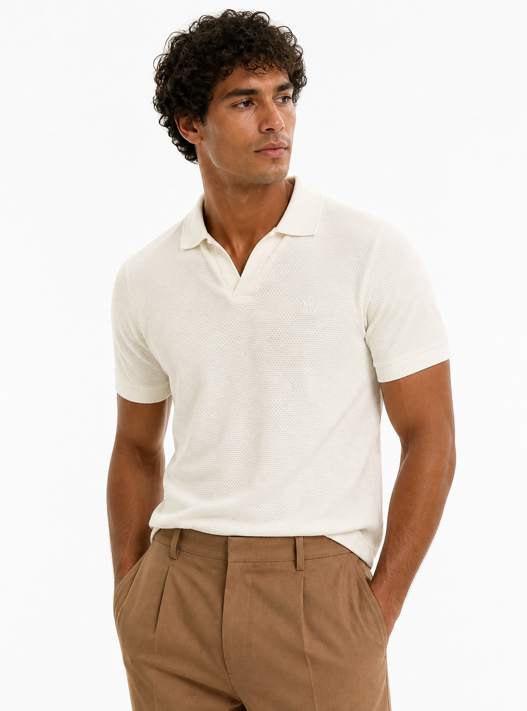 POLO ITALIANA OFF OFF WHITE MODELO HOMEM FRENTE